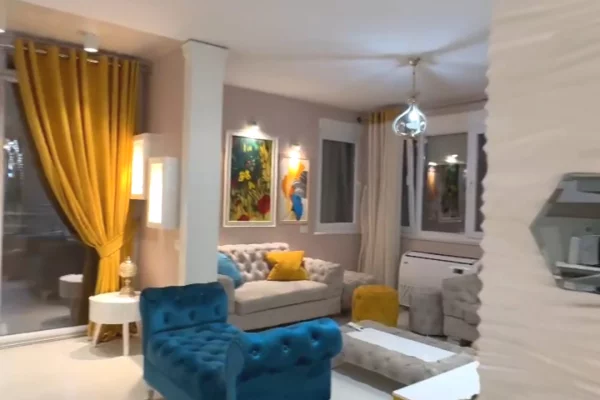Shtepi ne shitje Apartament ne Tirane, 2+1, Mobilimi E mobiluar, Pagesa 278,000  Euro.