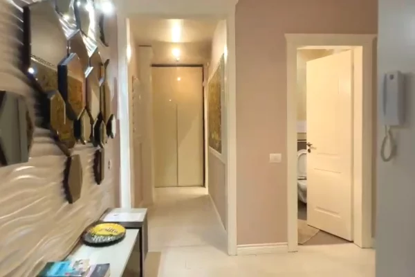 Shtepi ne shitje Apartament ne Tirane, 2+1, Mobilimi E mobiluar, Pagesa 278,000  Euro.