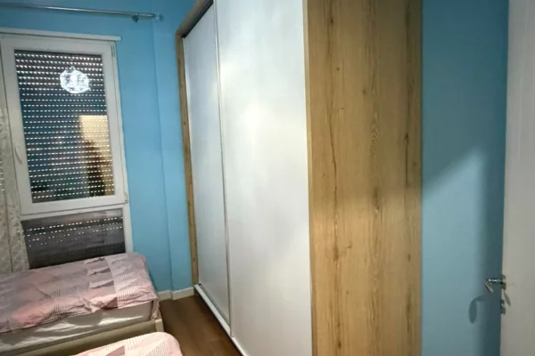 Shtepi me qera Apartament ne Tirane, 1+1, Mobilimi E mobiluar, Pagesa 70,000  Leke.