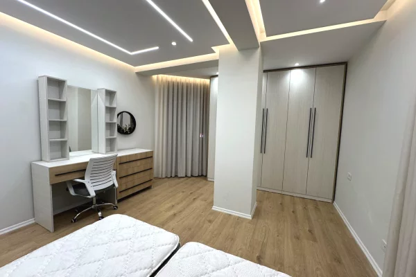 Shtepi me qera Apartament ne Tirane, 2+1, Mobilimi E mobiluar, Pagesa 1,500  Euro.