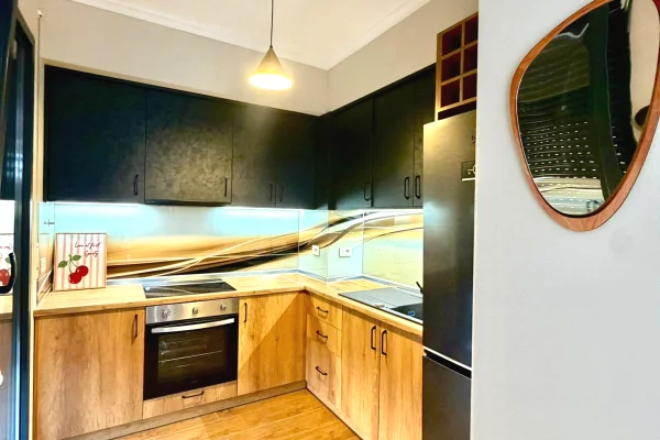 Shtepi me qera Apartament ne Tirane, 2+1, Mobilimi E mobiluar, Pagesa 850  Euro.