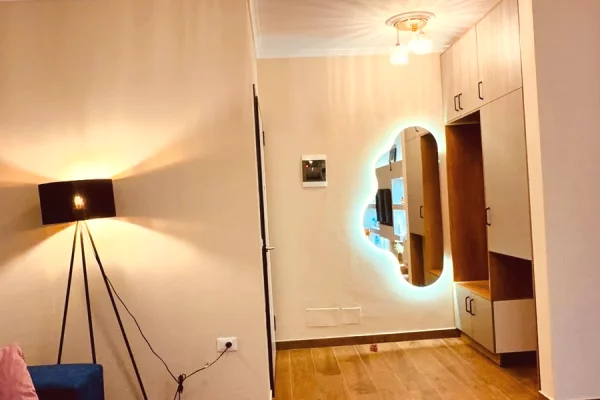 Shtepi me qera Apartament ne Tirane, 2+1, Mobilimi E mobiluar, Pagesa 850  Euro.