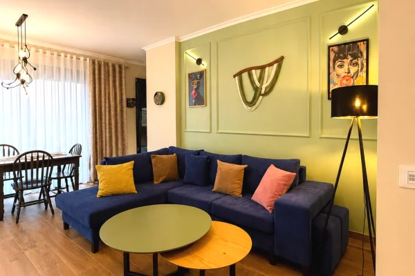 Shtepi me qera Apartament ne Tirane, 2+1, Mobilimi E mobiluar, Pagesa 850  Euro.