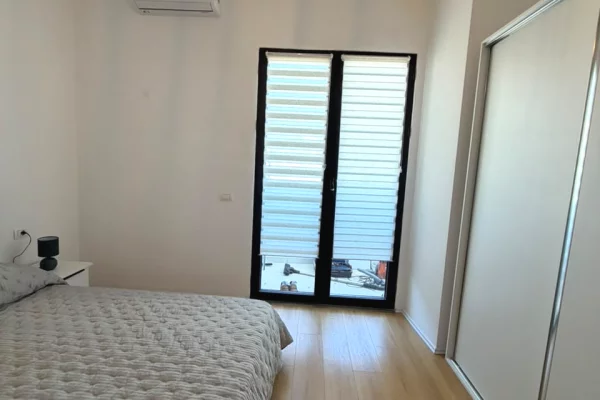 Shtepi me qera Apartament ne Tirane, 1+1, Mobilimi E mobiluar, Pagesa 75,000  Leke.