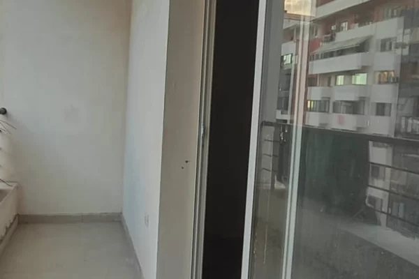 Shtepi ne shitje Apartament ne Tirane, 2+1, Mobilimi Bosh, pa mobiluar, Pagesa 17,000,000  Leke.