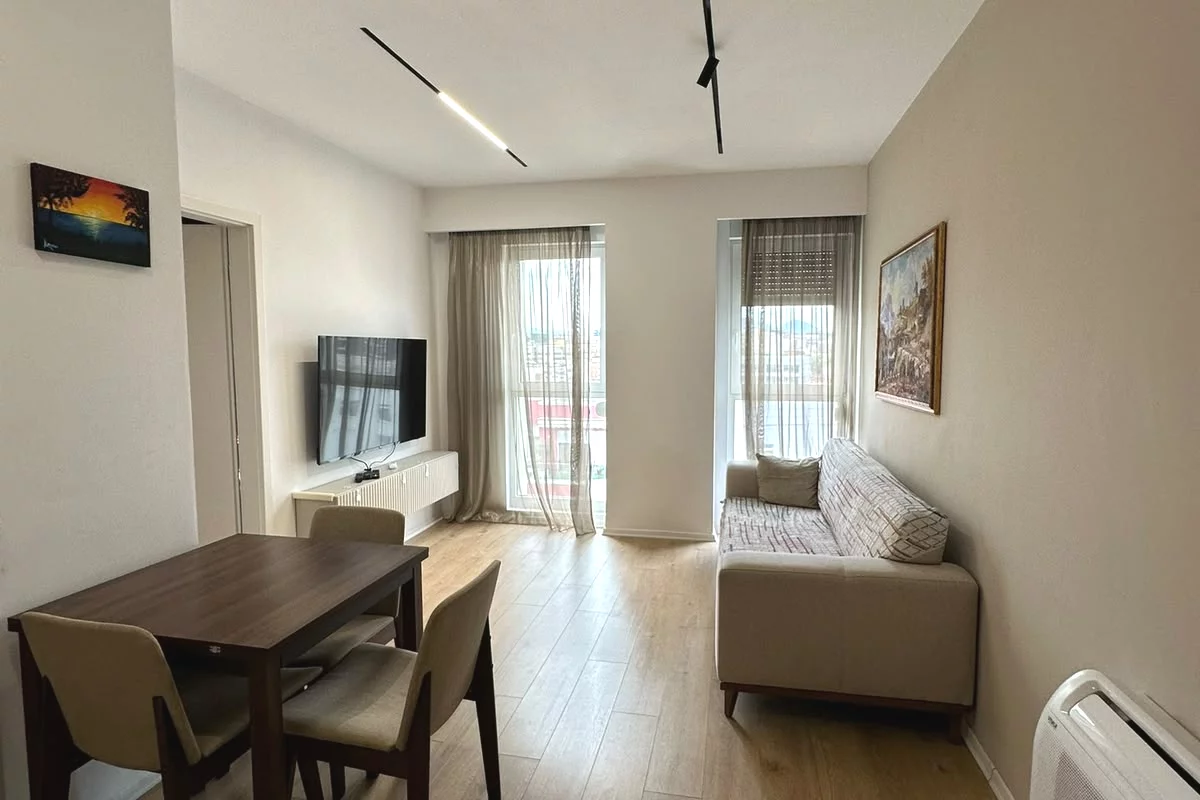 Shtepi me qera Apartament ne Tirane, 1+1, Mobilimi E mobiluar, Pagesa 65,000  Leke.