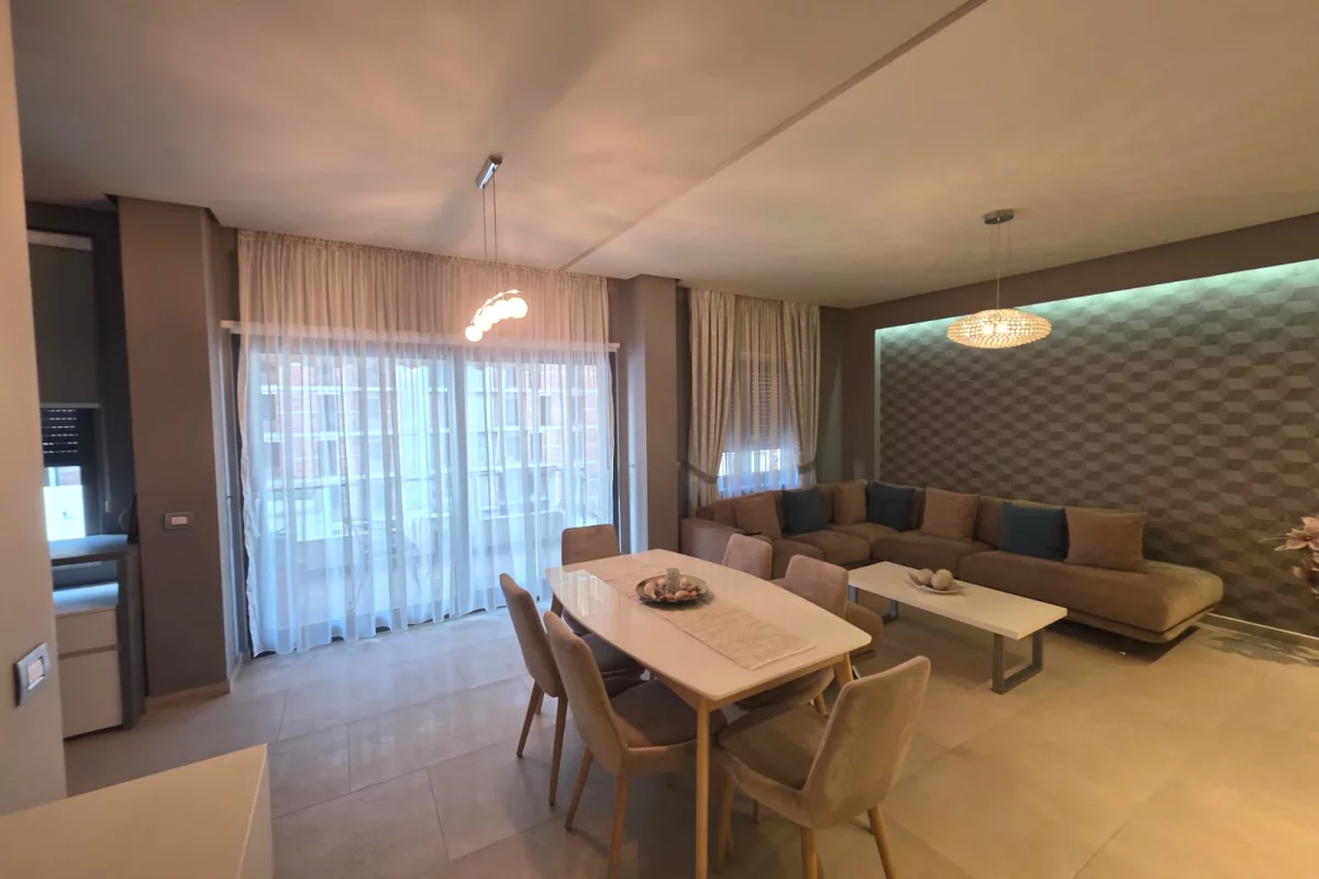 Shtepi me qera Apartament ne Tirane, 2+1, Mobilimi E mobiluar, Pagesa 1,000  Euro.