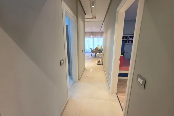 Shtepi me qera Apartament ne Tirane, 2+1, Mobilimi E mobiluar, Pagesa 1,000  Euro.