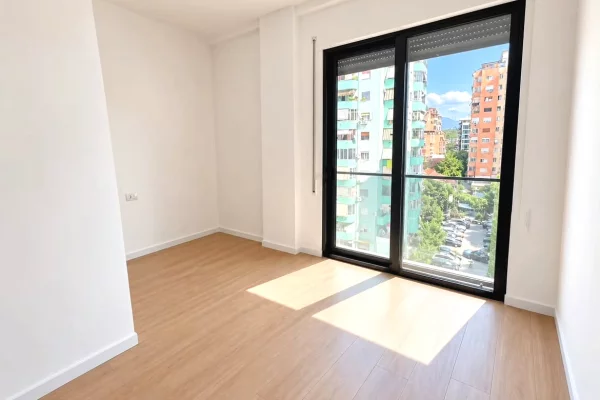 Shtepi ne shitje Apartament ne Tirane, 2+1, Mobilimi Bosh, pa mobiluar, Pagesa 255,000  Euro.