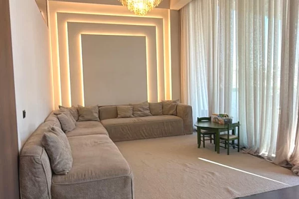 Shtepi ne shitje 4+1 ne Tirane - 570,000 Euro