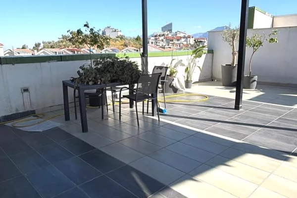Shtepi ne shitje Apartament ne Tirane, 4+1, Mobilimi E mobiluar, Pagesa 570,000  Euro.