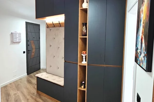 Shtepi ne shitje Apartament ne Tirane, 1+1, Mobilimi E mobiluar, Pagesa 12,900,000  Leke.
