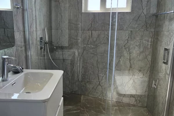 Shtepi ne shitje Apartament ne Tirane, 1+1, Mobilimi E mobiluar, Pagesa 12,900,000  Leke.
