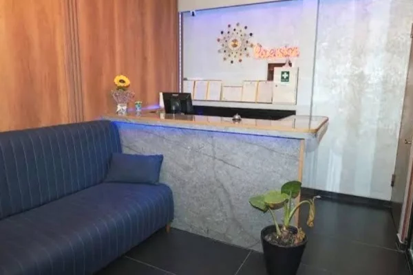 Ofrojme per qira hotel funksional, i vendosur prane zones se ish-Hipotekes, Tirane.