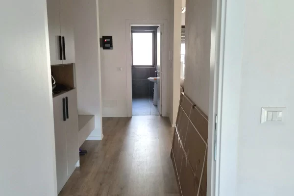 Shtepi me qera Apartament ne Tirane, 1+1, Mobilimi E mobiluar, Pagesa 65,000  Leke.
