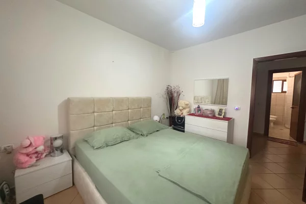 Shtepi ne shitje Apartament ne Tirane, 1+1, Mobilimi E mobiluar, Pagesa 13,000,000  Leke.