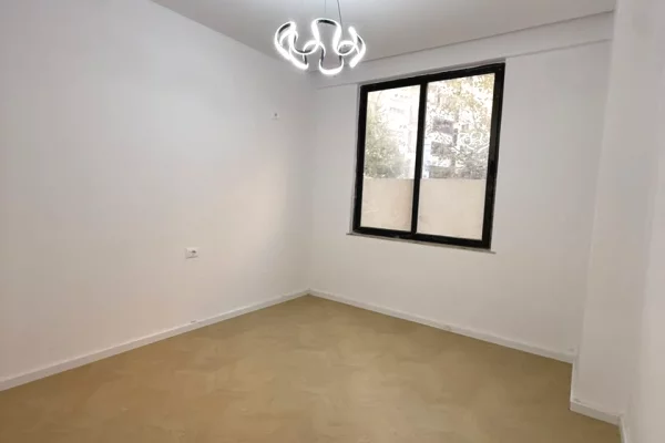 SHITET APARTAMENT  •2+1+BALLKON NE YZBERISHT