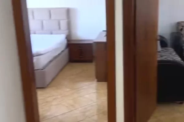 Shtepi me qera Apartament ne Tirane, 1+1, Mobilimi E mobiluar, Pagesa 45,000  Leke.