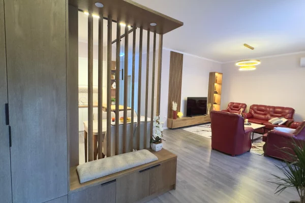 Shtepi me qera Apartament ne Tirane, 2+1, Mobilimi E mobiluar, Pagesa 90,000  Leke.