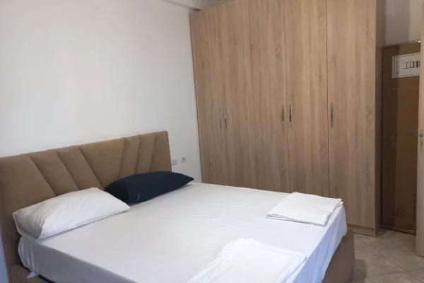 Shtepi me qera Apartament ne Tirane, 1+1, Mobilimi E mobiluar, Pagesa 50,000  Leke.