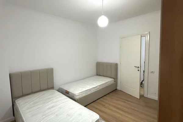 Shtepi me qera Apartament ne Tirane, 2+1, Mobilimi E mobiluar, Pagesa 80,000  Leke.