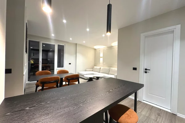 Shtepi ne shitje Apartament ne Tirane, 1+1, Mobilimi E mobiluar, Pagesa 231,000  Euro.