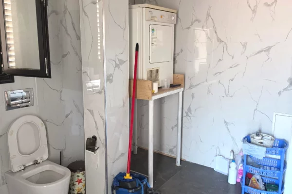 Shtepi me qera Apartament ne Tirane, 2+1, Mobilimi E mobiluar, Pagesa 60,000  Leke.