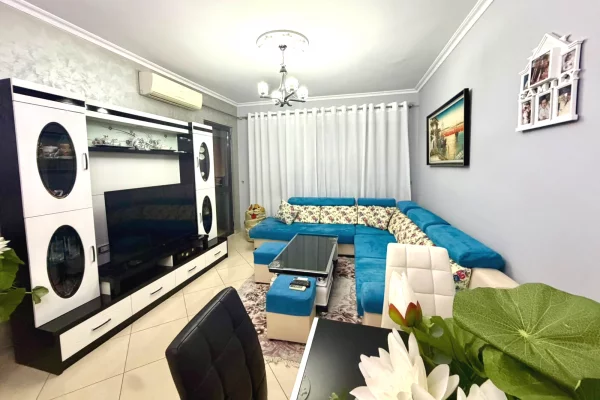 Shtepi me qera 2+1 ne Tirane - 65,000 Leke