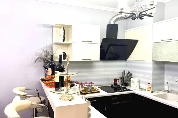 Shtepi me qera Apartament ne Tirane, 2+1, Mobilimi E mobiluar, Pagesa 65,000  Leke.