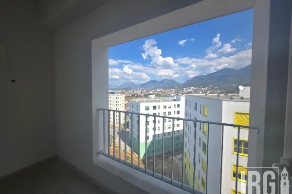 Shtepi ne shitje Apartament ne Tirane, 2+1, Mobilimi Bosh, pa mobiluar, Pagesa 144,500  Euro.