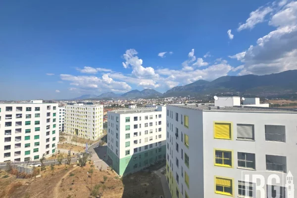 Shtepi ne shitje Apartament ne Tirane, 2+1, Mobilimi Bosh, pa mobiluar, Pagesa 144,500  Euro.