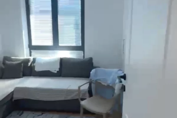 Shtepi ne shitje Vila Luksoze ne Tirane, 4+1, Mobilimi E mobiluar, Pagesa 260,000  Euro.