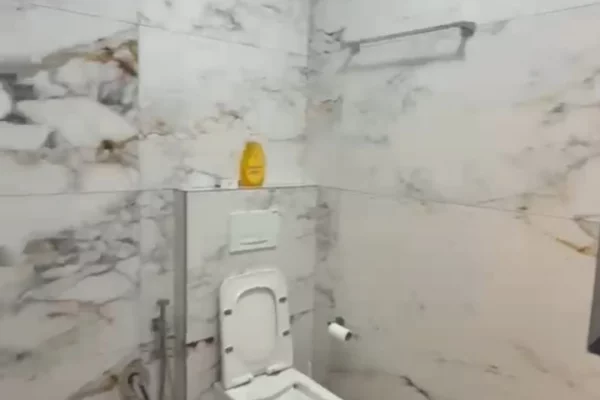 Shtepi ne shitje Vila Luksoze ne Tirane, 4+1, Mobilimi E mobiluar, Pagesa 260,000  Euro.