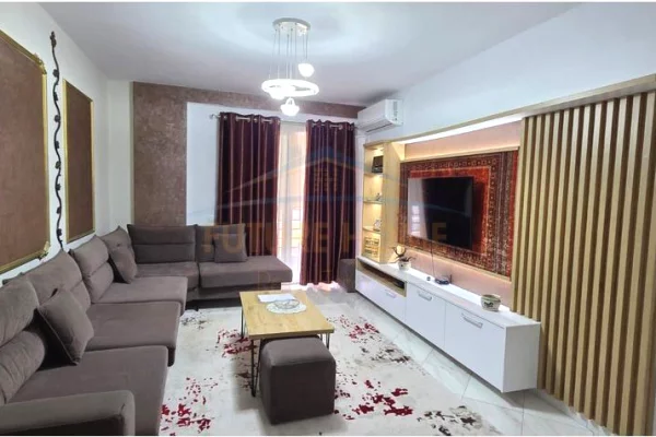 Shtepi ne shitje 2+1 ne Tirane - 157,000 Euro