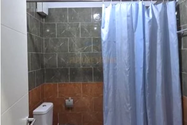 Shtepi ne shitje Apartament ne Tirane, 2+1, Mobilimi E mobiluar, Pagesa 157,000  Euro.