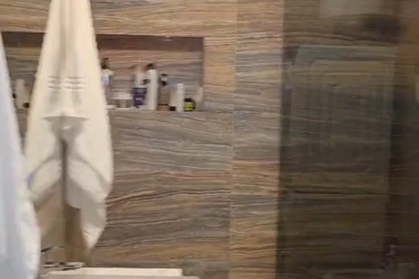 Shtepi ne shitje Apartament ne Tirane, 2+1, Mobilimi E mobiluar, Pagesa 320,000  Euro.