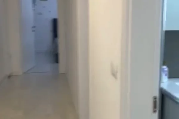 Shtepi me qera Apartament ne Tirane, 2+1, Mobilimi E mobiluar, Pagesa 650  Euro.