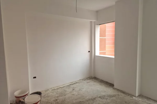 Shtepi ne shitje Apartament ne Tirane, 2+1, Mobilimi Bosh, pa mobiluar, Pagesa 16,000,000  Leke.