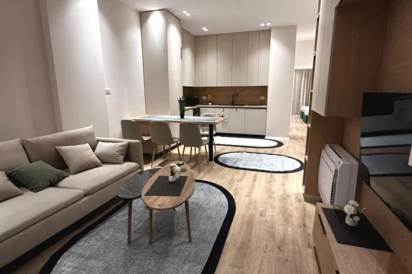 Shtepi me qera Apartament ne Tirane, 2+1, Mobilimi E mobiluar, Pagesa 75,000  Leke.