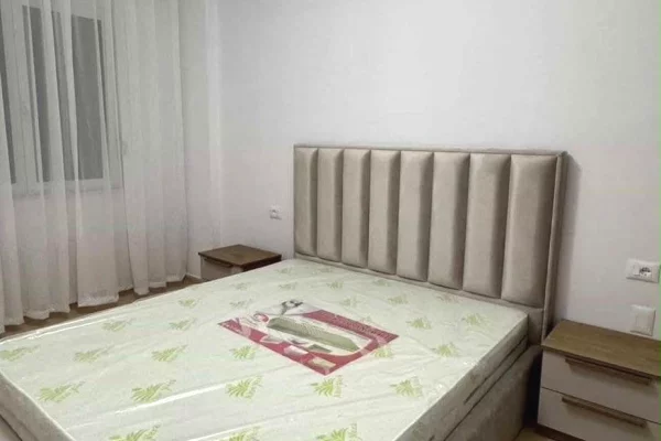 Shtepi me qera 2+1 ne Tirane - 65,000 Leke