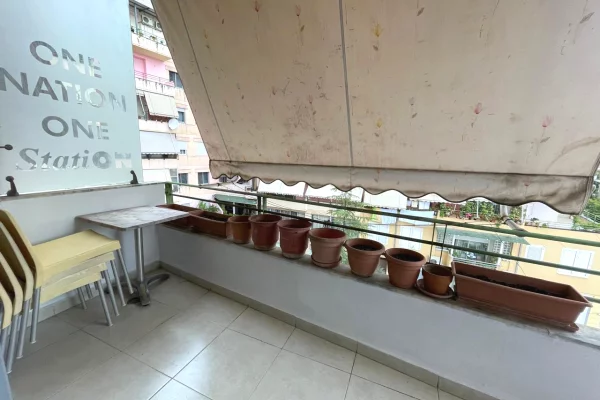 Shtepi me qera Apartament ne Tirane, 3+1, Mobilimi E mobiluar, Pagesa 70,000  Leke.