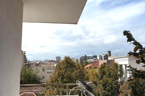 Shtepi me qera Apartament ne Tirane, 2+1, Mobilimi E mobiluar, Pagesa 60,000  Leke.