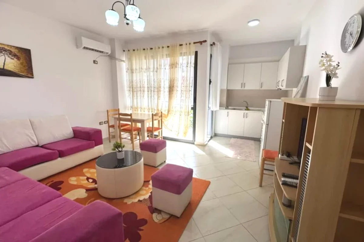Shtepi ne shitje Apartament ne Tirane, 1+1, Mobilimi E mobiluar, Pagesa 11,500,000  Leke.