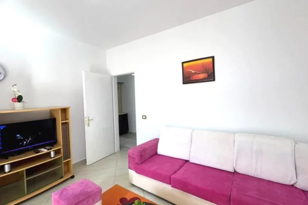 Shtepi ne shitje Apartament ne Tirane, 1+1, Mobilimi E mobiluar, Pagesa 11,500,000  Leke.
