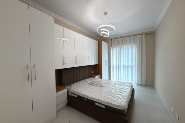 Shtepi me qera Apartament ne Tirane, 1+1, Mobilimi E mobiluar, Pagesa 600  Euro.