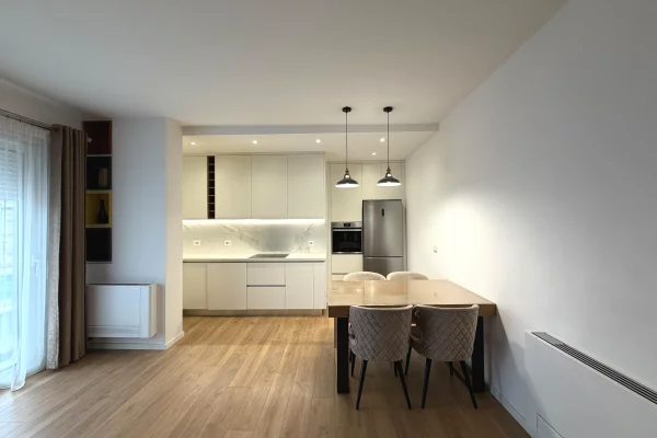 Shtepi me qera Apartament ne Tirane, 2+1, Mobilimi E mobiluar, Pagesa 900  Euro.
