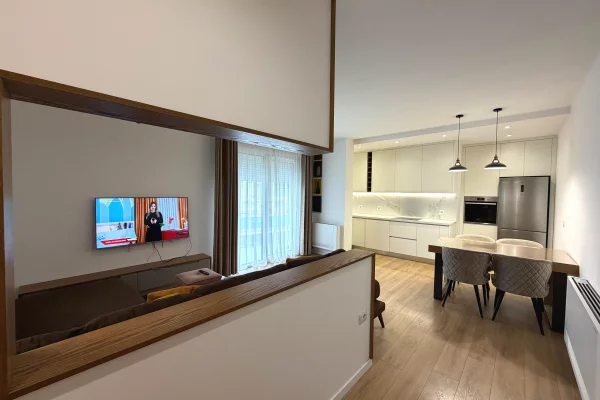 Shtepi me qera Apartament ne Tirane, 2+1, Mobilimi E mobiluar, Pagesa 900  Euro.