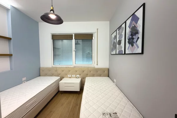 Shtepi me qera Apartament ne Tirane, 2+1, Mobilimi E mobiluar, Pagesa 900  Euro.