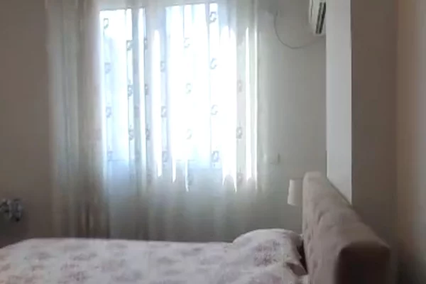 Shtepi me qera Apartament ne Tirane, 3+1, Mobilimi E mobiluar, Pagesa 100,000  Leke.