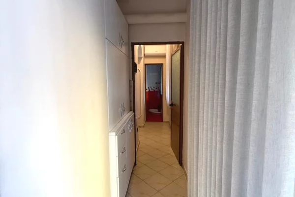 Shtepi me qera Apartament ne Tirane, 1+1, Mobilimi E mobiluar, Pagesa 55,000  Leke.